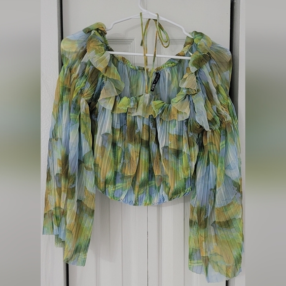 Zara Green and Blue Ruffled Off-Shoulder Crop Blouse - Picture 8 of 10